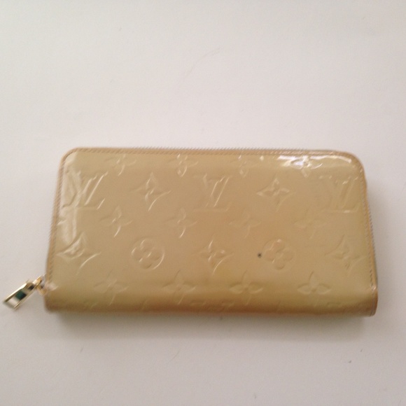 Louis Vuitton Beige Vernis Mono Zippy Long Wallet - Picture 2 of 9